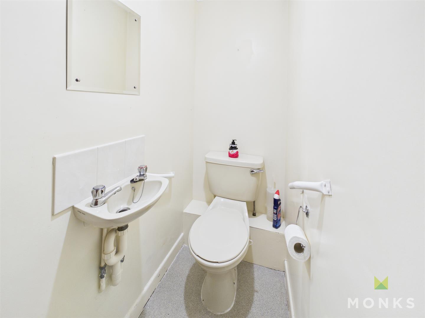 17 Meadowbrook Court Twmpath Lane, Oswestry, SY10 7HD For Sale